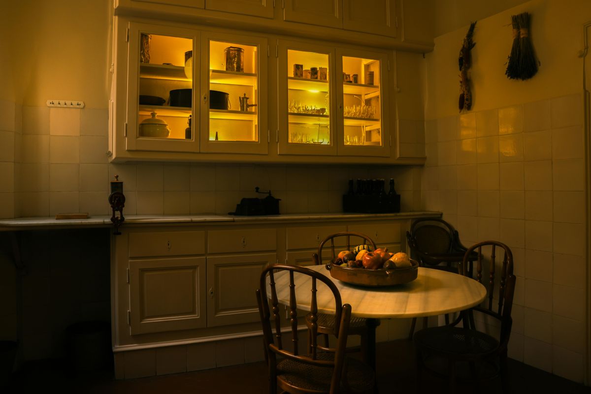 Cómo aplicar microcemento en cocinas barcelonesas