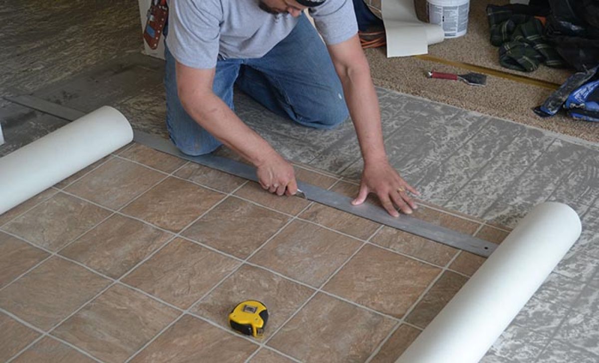 Cómo instalar suelos vinílicos en pisos antiguos BCN